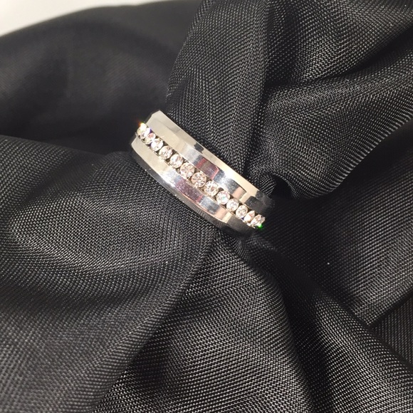 STAINLESS STEEL BAND-CRYSTALS - Picture 2 of 6